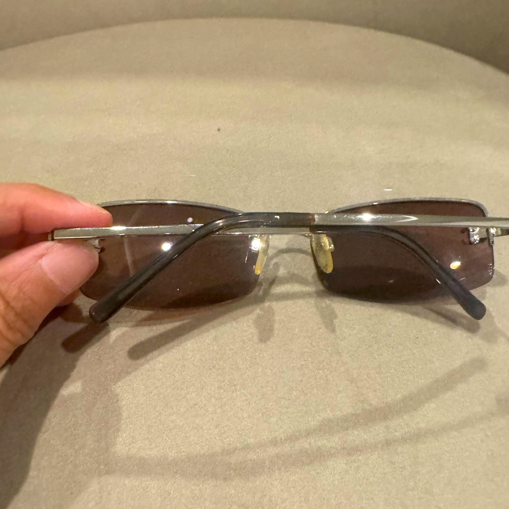 Chic Sunglasses with Rhinestone Detail - Brown - Picture 4 of 6